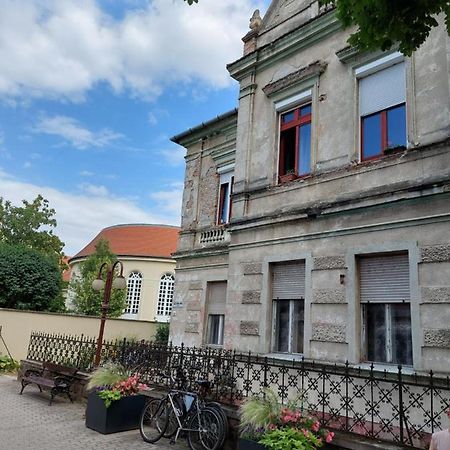 Holdfény apartman Siófok Exterior foto